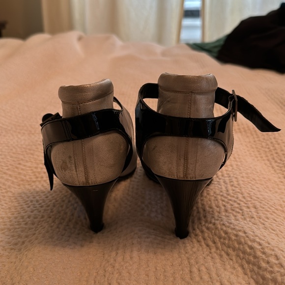 Silver & Black Chanel heels. - Picture 3 of 8